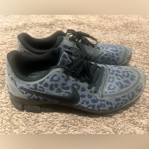 Nike Leopard print Nike Free 5.0 v4 womens sz 9 SOLD OUT - Picture 3 of 5